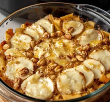 Gratin de pâtes healthy au skyr, chèvre, pignons et miel